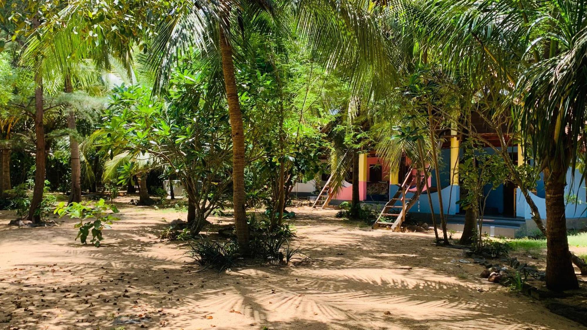 Breezy Beach Cabanas Arugam Bay Exterior photo